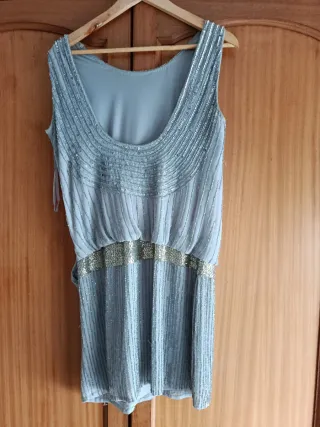 Traje fiesta pedrería gris plateado