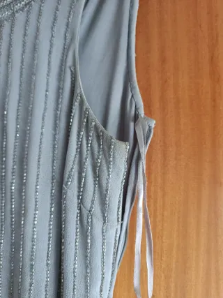 Traje fiesta pedrería gris plateado