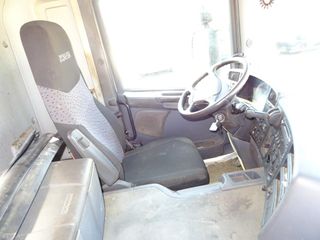 Scania P 400-CAMIONES GANCHO+GRUA