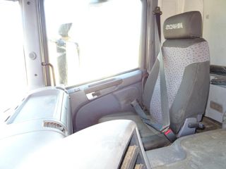 Scania P 400-CAMIONES GANCHO+GRUA