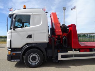Scania G 400-CAMIONES PORTAMAQUINARIAS