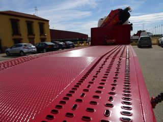 Scania G 400-CAMIONES PORTAMAQUINARIAS