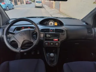 Hyundai Genesis 2004