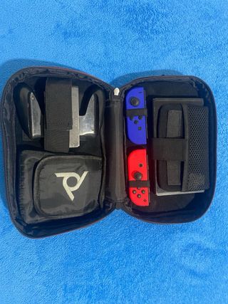 Nintendo Switch Azul y Rojo con Maletín