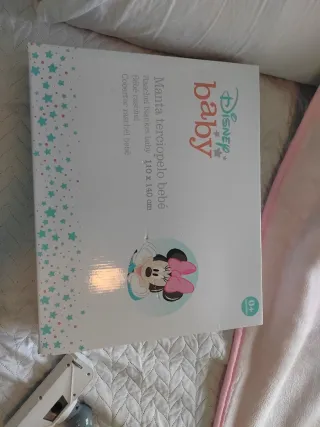 Manta cuna Minnie Mouse rosa