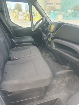 Iveco Daily larga 2015