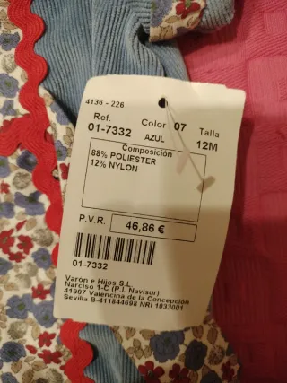 Conjunto bebé floral y rojo y zapatos núm 18