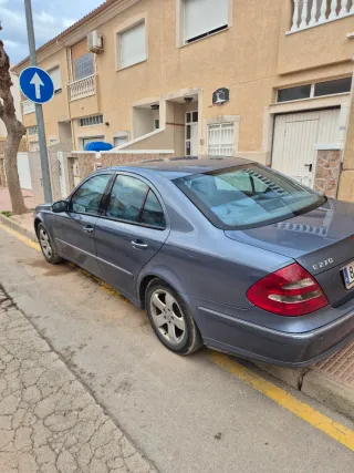Mercedes-Benz Clase E 2004