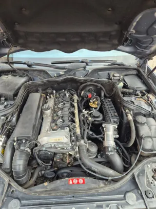 Mercedes-Benz Clase E 2004