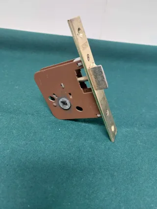 Cerradura AZBE 2V 1202