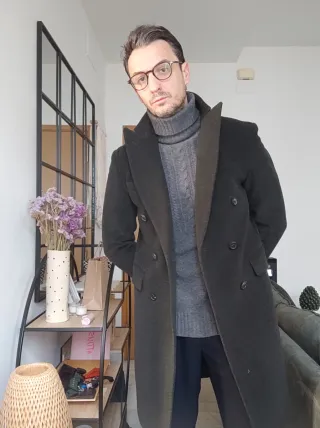 Abrigo cruzado premiun verde talla 46 lana