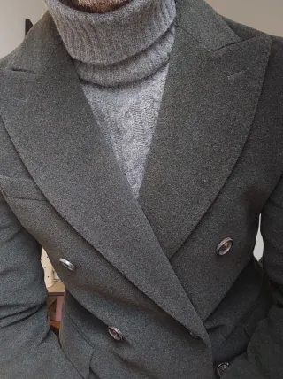 Abrigo cruzado premiun verde talla 46 lana