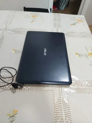 Portátil Asus Sonic Master L502M
