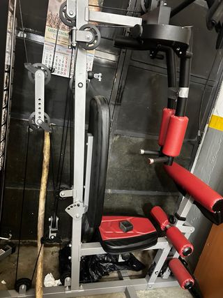 Máquina de gimnasio multifuncional