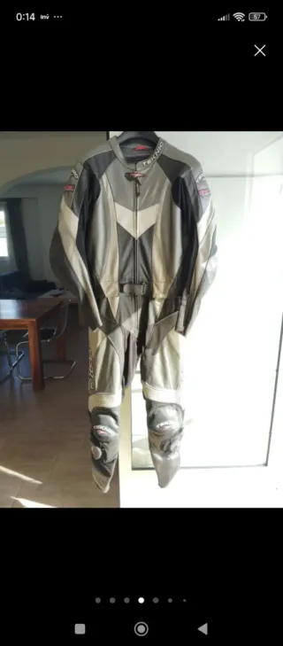 Mono de cuero Teknic