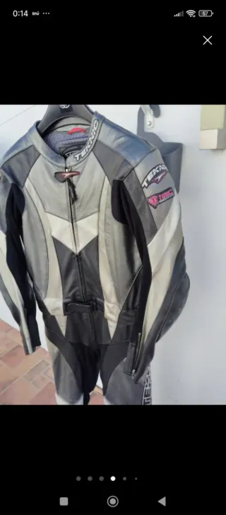 Mono de cuero Teknic