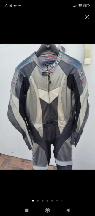 Mono de cuero Teknic