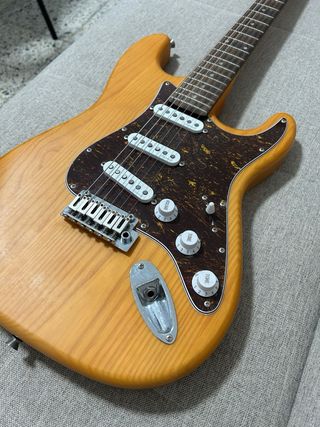 Guitarra Eléctrica Harley Benton ST-90SA