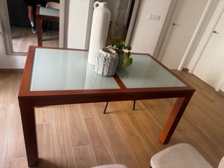 Mesa de comedor madera y cristal extensible