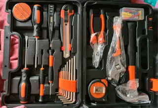 Set de 48 Herramientas Manuales