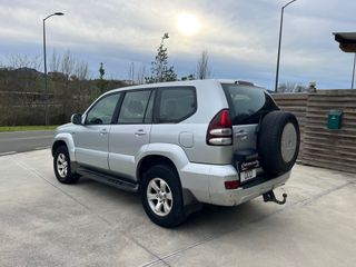 Toyota Land Cruiser 2004