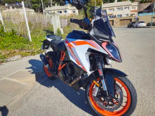 KTM 1290 Super Duke GT