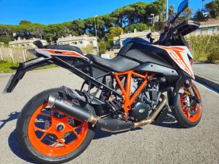 KTM 1290 Super Duke GT