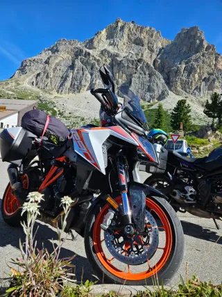 KTM 1290 Super Duke GT