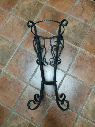 Paragüero forja negro