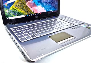 Portátil HP Pavilion 4GB RAM 300GB