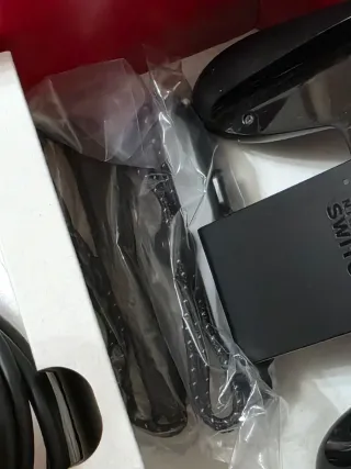 Nintendo Switch OLED completa + extras