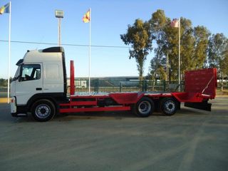Volvo FM 450-CAMIONES PORTAMAQUINARIAS