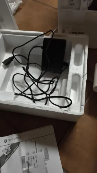 Máquina de coser Singer 14SH754