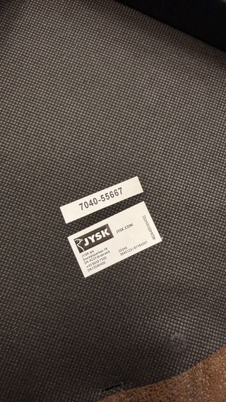 Silla comedor acolchada marrón con aspecto antiguo