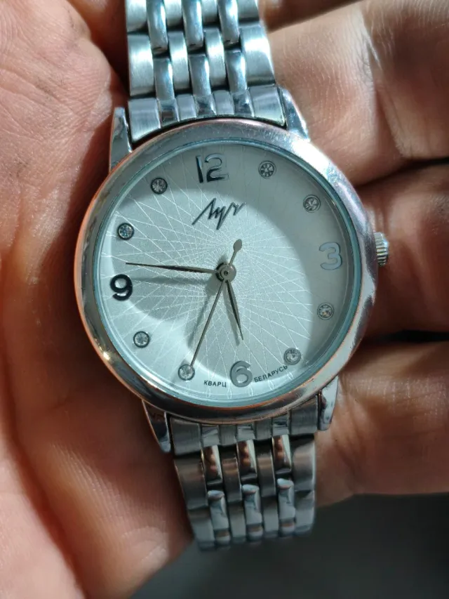 Reloj marca  Luch