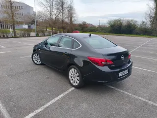Opel Astra 2015