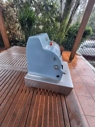 Caja registradora antigua