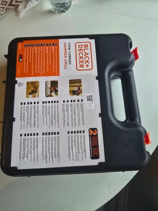 Taladro percutor Black+Decker 710W