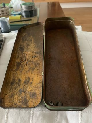 Caja antigua ALFA máquina coser