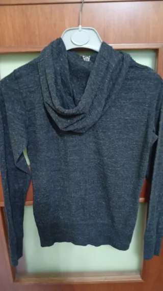 Chaqueta deportiva Nike con capucha y cremallera