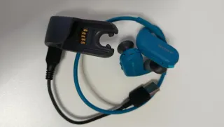 Auriculares Walkman MP3 Sumergibles Sony Azul