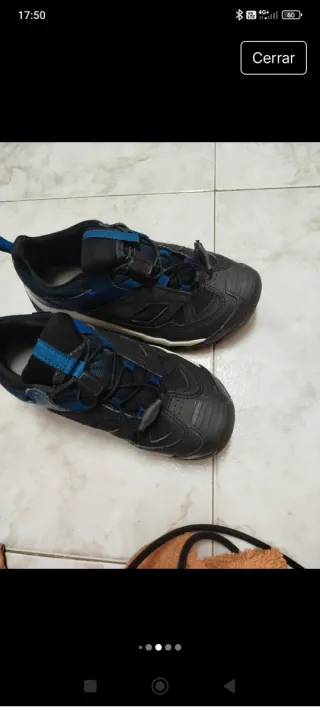 Botas de montaña impermeables negras y azules niño