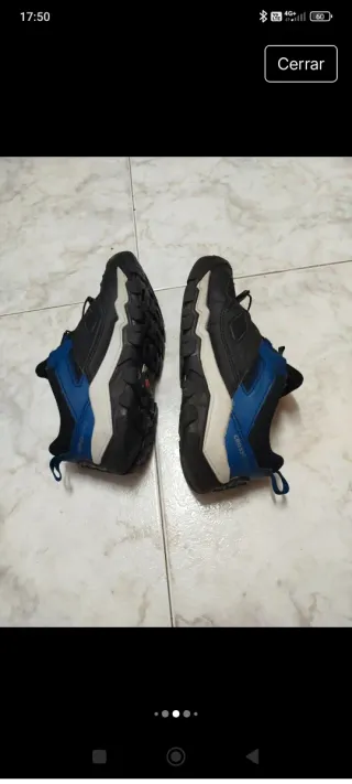 Botas de montaña impermeables negras y azules niño