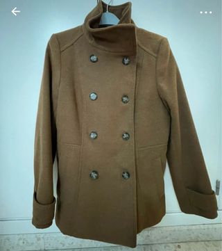 Chaquetón marrón doble botonadura