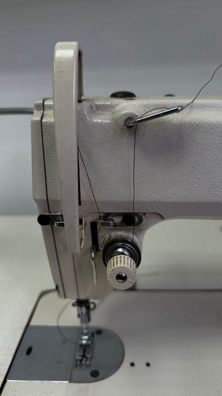 Máquina de coser industrial JUKI DDL-5550N