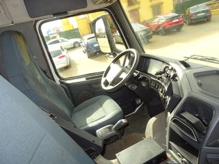 Volvo FM 370-CAMIONES GRUA