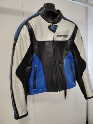 Chaqueta Dainese Cuero Moto Azul/Blanco