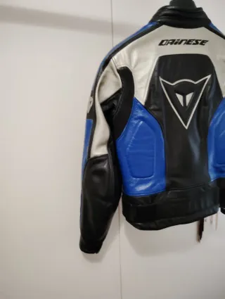 Chaqueta Dainese Cuero Moto Azul/Blanco