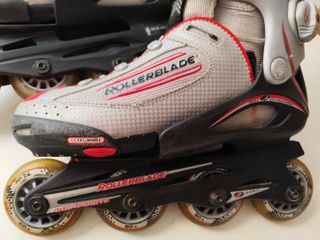 Patines en línea Rollerblade con protecciones