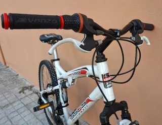 MOUNTANBIKE ALUMINIO EXCELENTE ESTADO